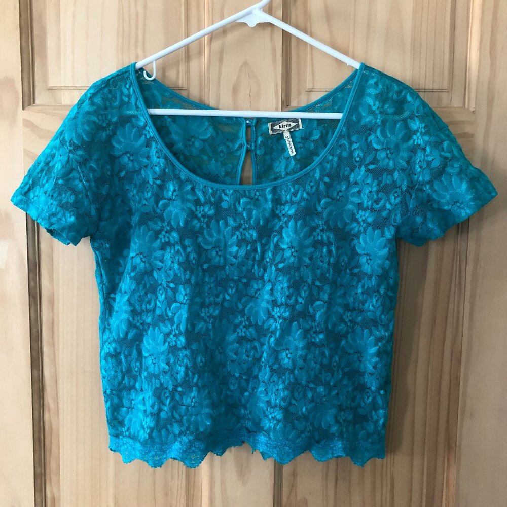 Kirra Sheer Button Back Floral Lace Crop Top - Women's Sz M in Blue